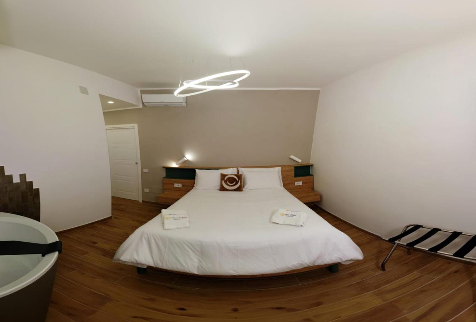 Three Moons Boutique House/Calypso Daire Salerno Dış mekan fotoğraf